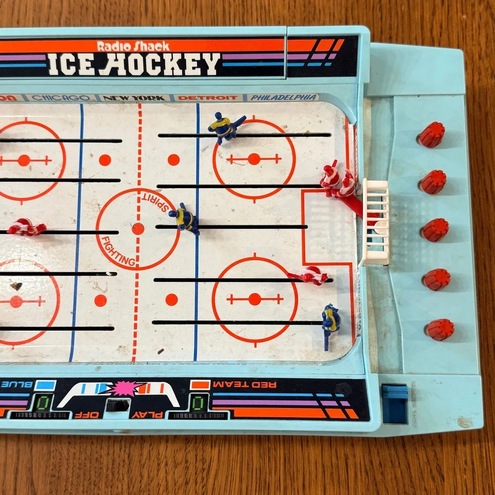 Vintage Radio Shack 60-1099 Ice Hockey Tabletop Game Battery Operated Blue Boxed